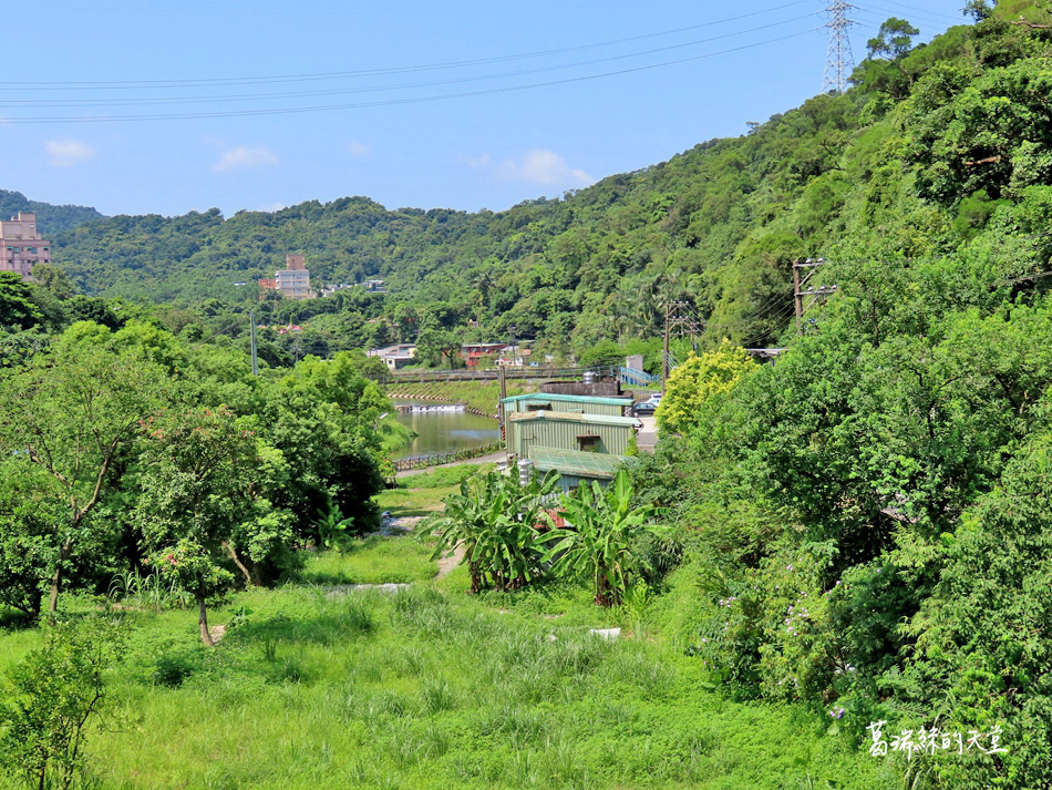 北部免費玩水景點-暖暖親水公園 (3).jpg