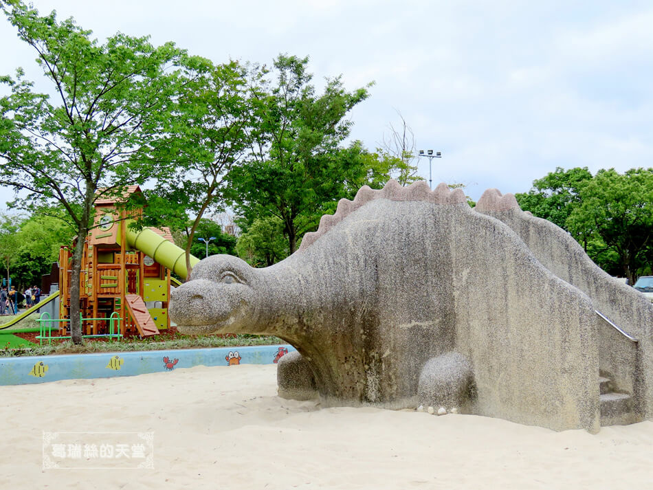 台北特色公園-大安森林公園-森林之王遊戲區 (8).JPG