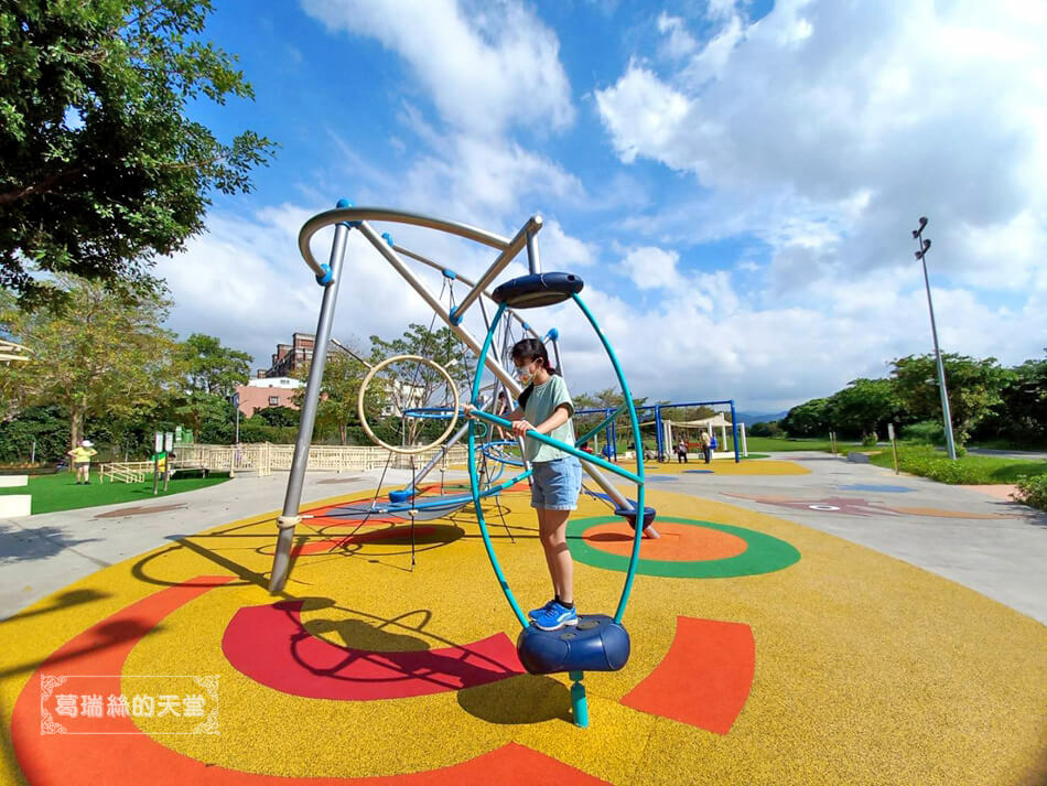 板橋特色公園-浮洲遊戲場 (30).jpg