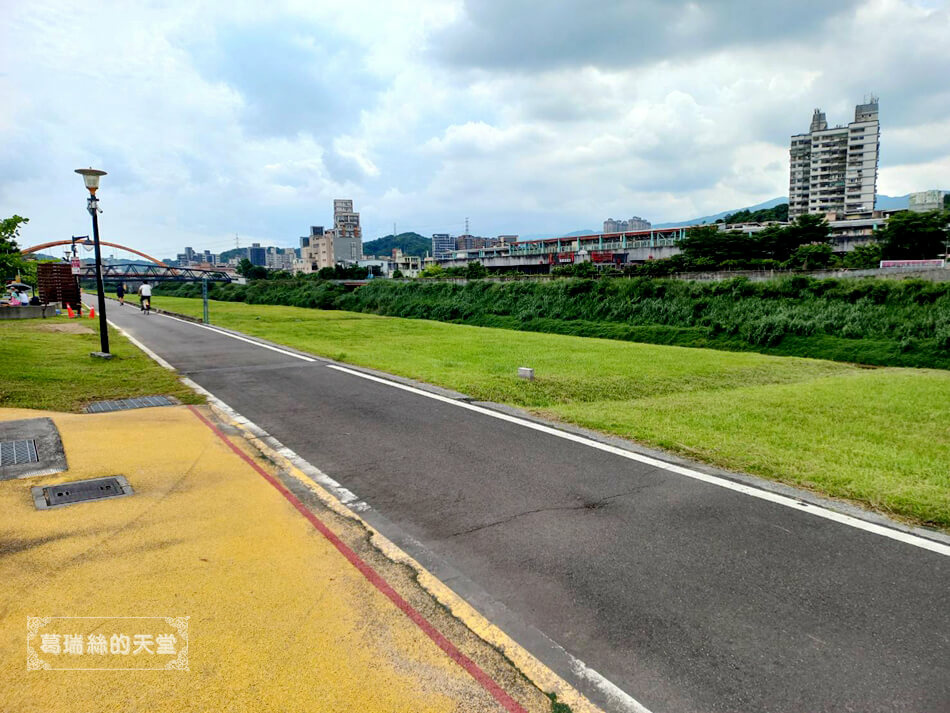 新北玩水公園-汐止特色公元-星座公園(星際遊戲場) (11).jpg