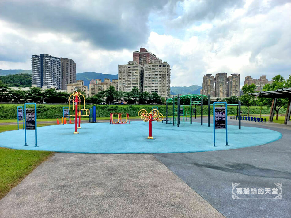 新北玩水公園-汐止特色公元-星座公園(星際遊戲場) (21).jpg