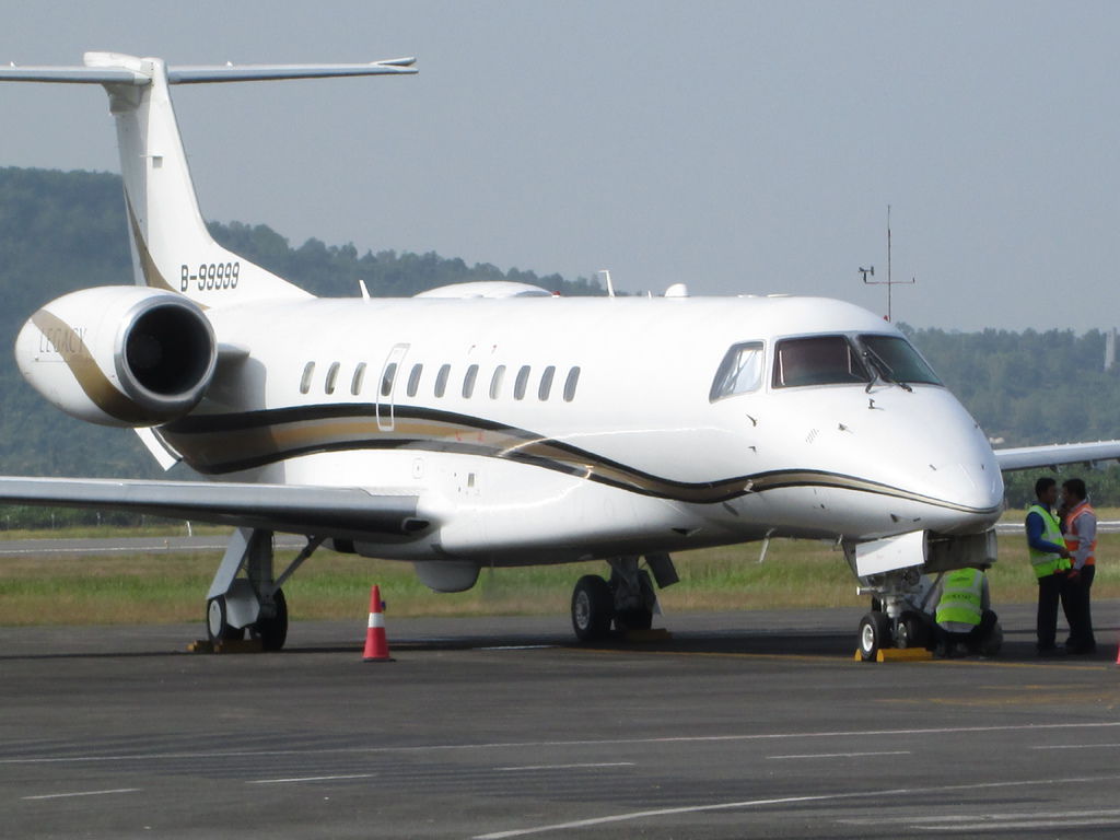 Embraer Legacy 600