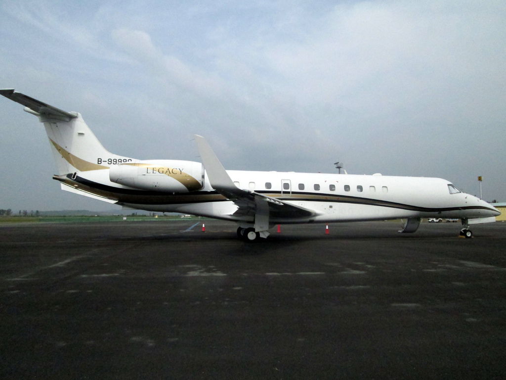 Embraer Legacy 600