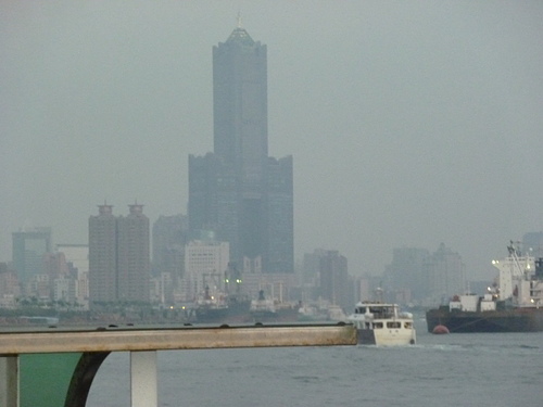 (2)南部最大城市--高雄市