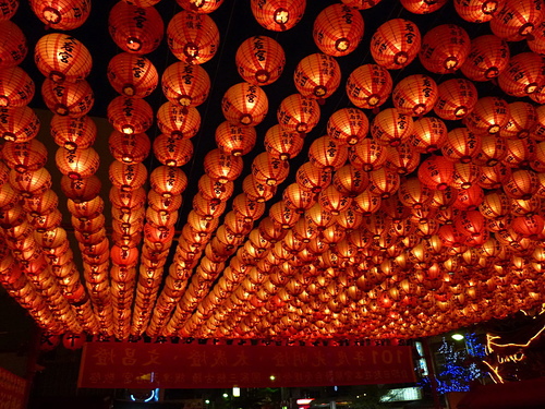 (2)南部最大城市--高雄市