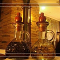 紅酒醋和橄欖油.jpg