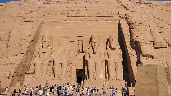 埃及旅行_拉米西斯二世 X 阿布辛貝神殿 X 大埃及博物館 埃及旅行_拉米西斯二世 X 阿布辛貝神殿 X 大埃及博物館