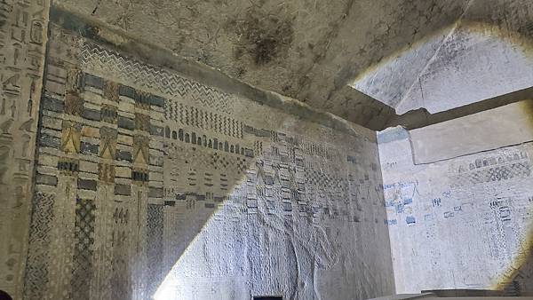 埃及旅行_第一座金字塔