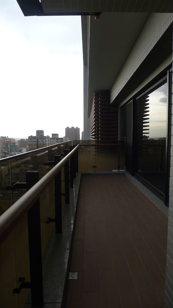 L1100128.JPG L1100128.JPG