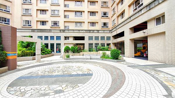 【蘋果學苑】近台元稀有四房透天店面