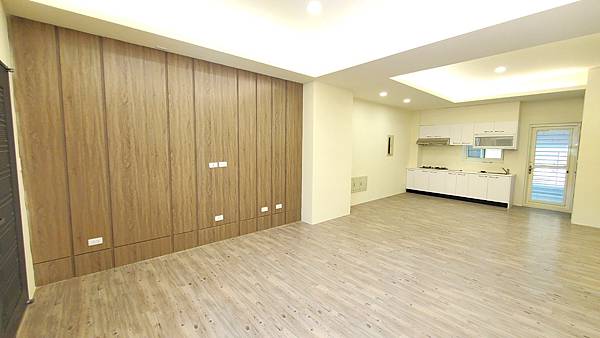 【蘋果學苑】近台元稀有四房透天店面