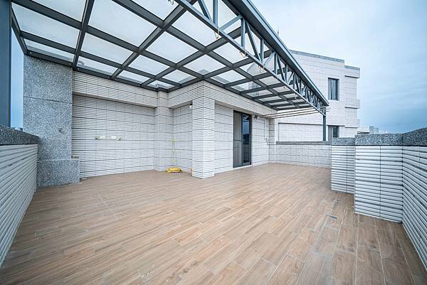 【竹南享家】雙層雙平車｜大坪數露臺美廈