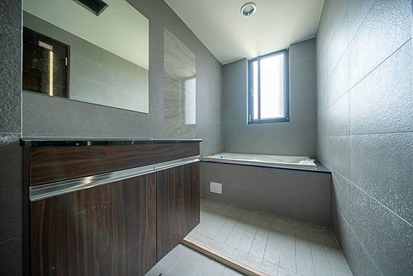 【悅上景3】萬坪公園旁雙平車視野3房 【悅上景3】萬坪公園旁雙平車視野3房