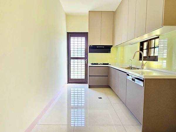 【新豐別墅】土地60坪獨棟三面採光 【新豐別墅】土地60坪獨棟三面採光