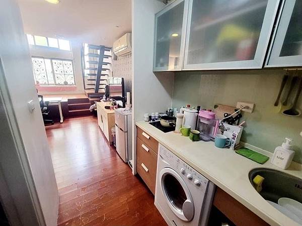 【中正商圈】四季悅舍樓中樓美屋