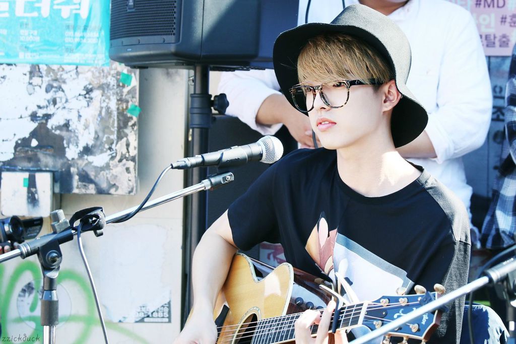 ZCBm780.jpg ZCBm780.jpg