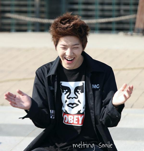 KgjzGKA.jpg KgjzGKA.jpg