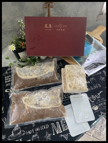 【異塵牛肉麵食用心得 / 宅配冷凍牛肉麵開箱】 【異塵食品】