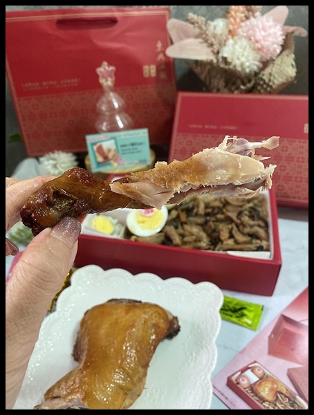 【寶寶滿月油飯開箱/試吃】超人氣的彌月油飯就在【東興彌月油飯