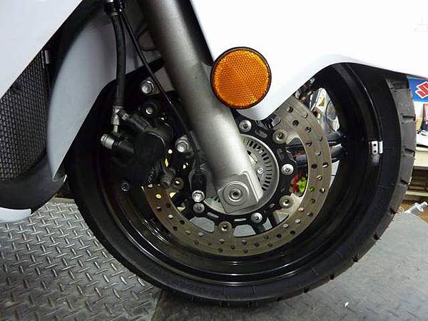 BURGMAN650 換前輪胎