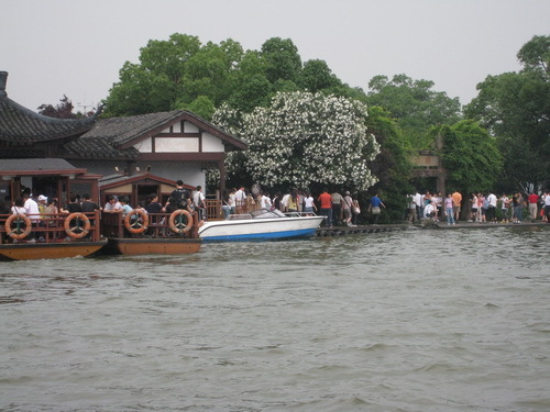 準備登島中