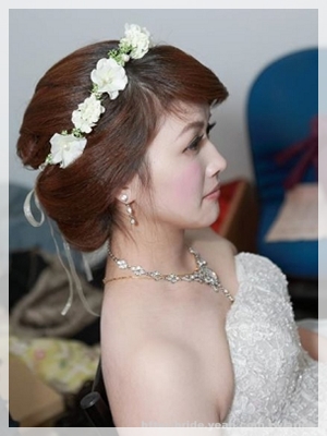 高雅,包頭,花環,愛心領,白色禮服,台北新娘秘書,婚宴新秘