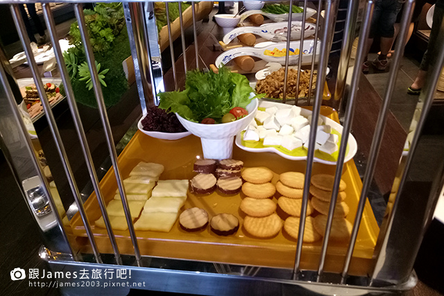 【員林美食】員林美食吃到飽_皇潮鼎宴~潮港城國際美食館~龍蝦吃到撐  38.jpg