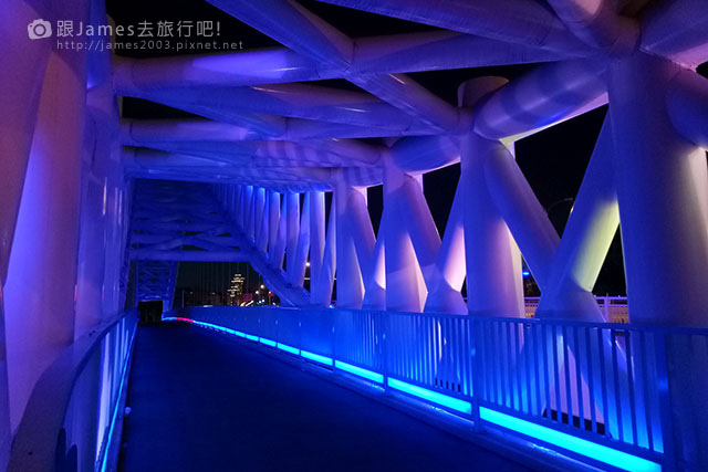 【台中外拍景點】北屯-海天橋(景觀橋)夜景 07.jpg