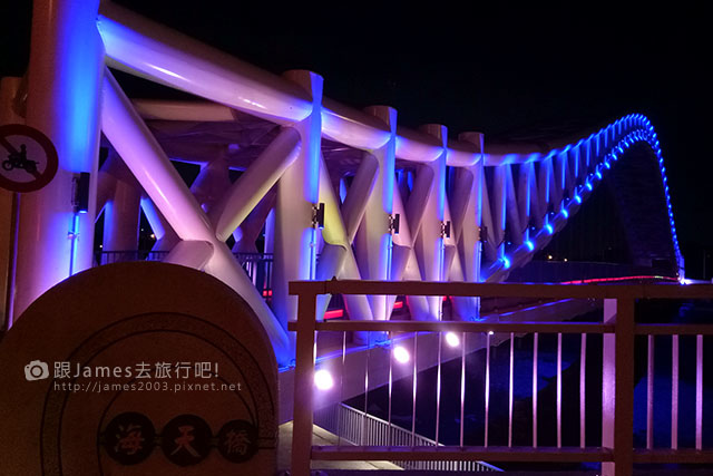 【台中外拍景點】北屯-海天橋(景觀橋)夜景 03.jpg