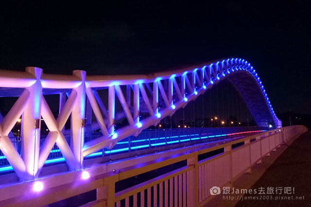 【台中外拍景點】北屯-海天橋(景觀橋)夜景 13.jpg