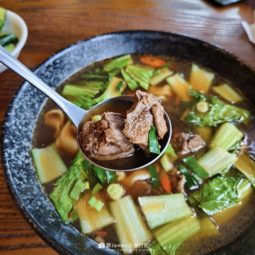 台中北屯餐廳 || 云如意茶館~懷舊的味道，實木的風情。