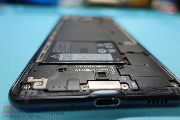 HTC-U-Ultra05.jpg HTC-U-Ultra05.jpg