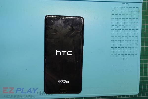 HTC-U-Ultra06.jpg HTC-U-Ultra06.jpg