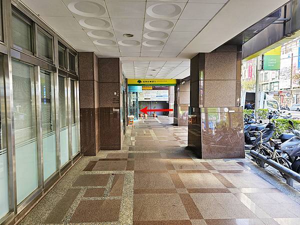 新竹 宸新復健科診所 開箱 骨科復健 兒童早療 徒手治療 運 新竹 宸新復健科診所 開箱 骨科復健 兒童早療 徒手治療 運