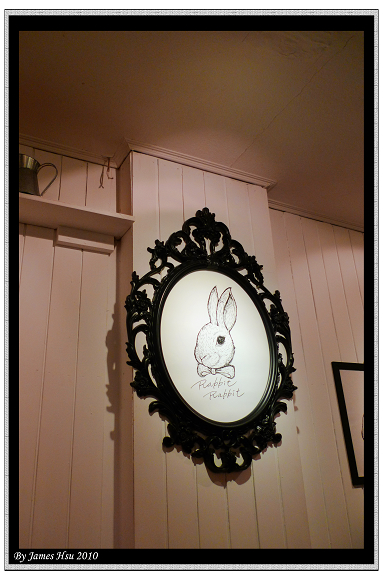 Rabbit Rabbit's Logo