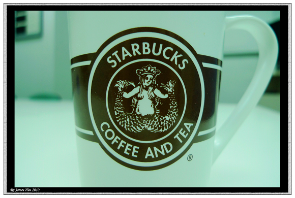 Starbucks 第一家店的Logo