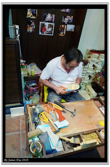 看師父努力的工作