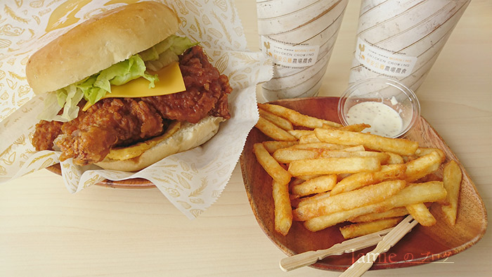 CHICKEN-MORINIG_01.jpg 早安公雞農場晨食招牌漢堡.jpg
