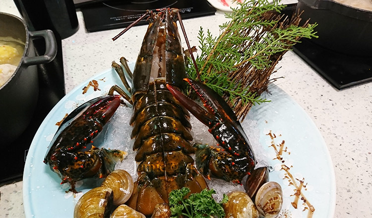肉魂龍蝦火鍋.jpg