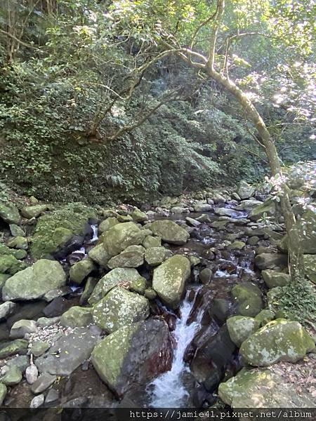 【石門】青山瀑布步道～沁涼消暑還能戲水的健行步道