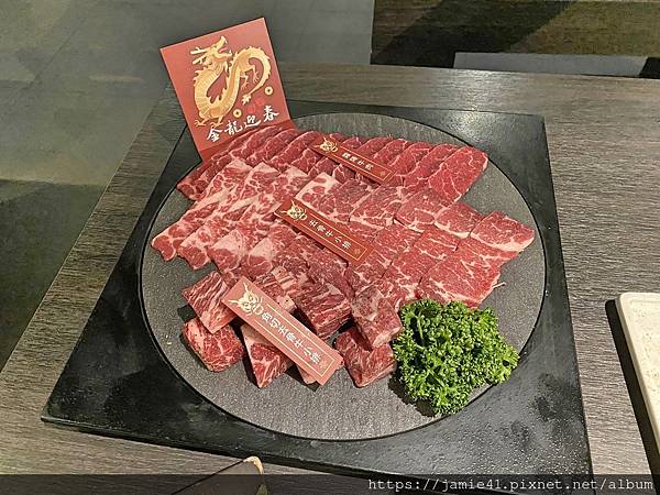 【台中】茶六燒肉堂中清店～大氣舒適、肉多美味、服務又好