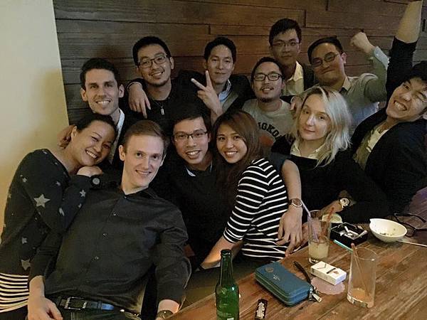 Jamie's 小酒廚 Happy Time-20160120-一群可愛在台大唸書的外國人～放寒假嘍～～.jpg