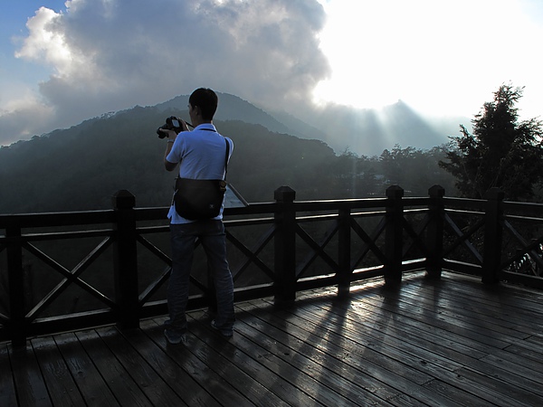 管理站登山平台