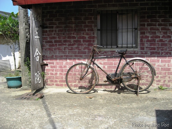 10.北埔小巷-舊腳踏車.jpg