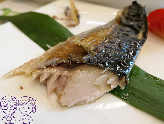 64 梨子咖啡館(崇德店) 日式鹽燒鯖魚定食