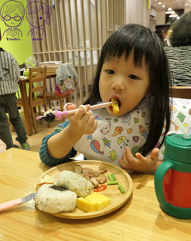 71 大樹先生的家(潮州店) 大樹雞腿排飯糰寶寶餐 暄