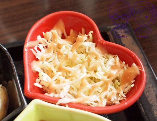 32 新丼 小菜 高麗菜絲