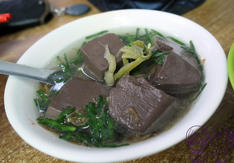 16 阿樓師火雞肉飯 豬血湯