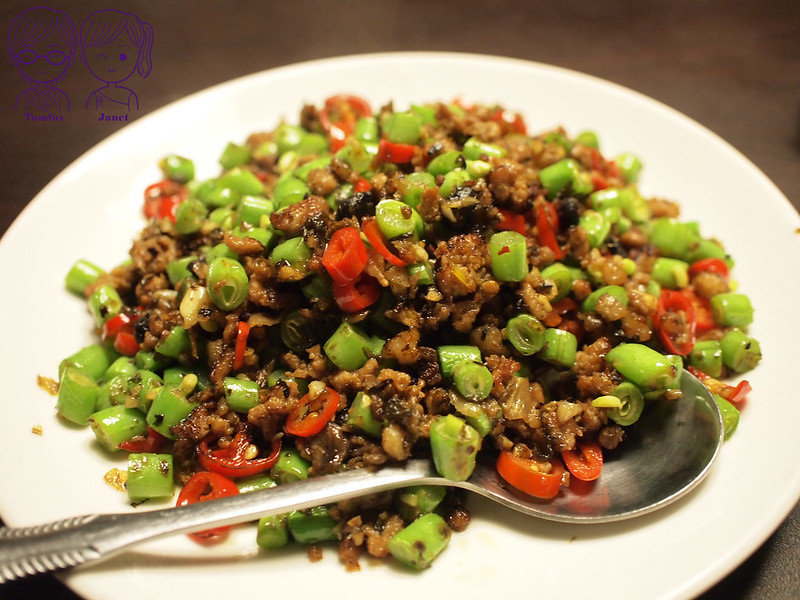 12 川妹子 飯掃光