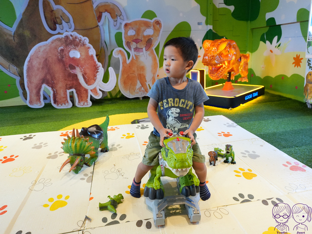 45 Robert Y廢墟暴龍館 小小孩教室.jpg 45 Robert Y廢墟暴龍館 小小孩教室.jpg